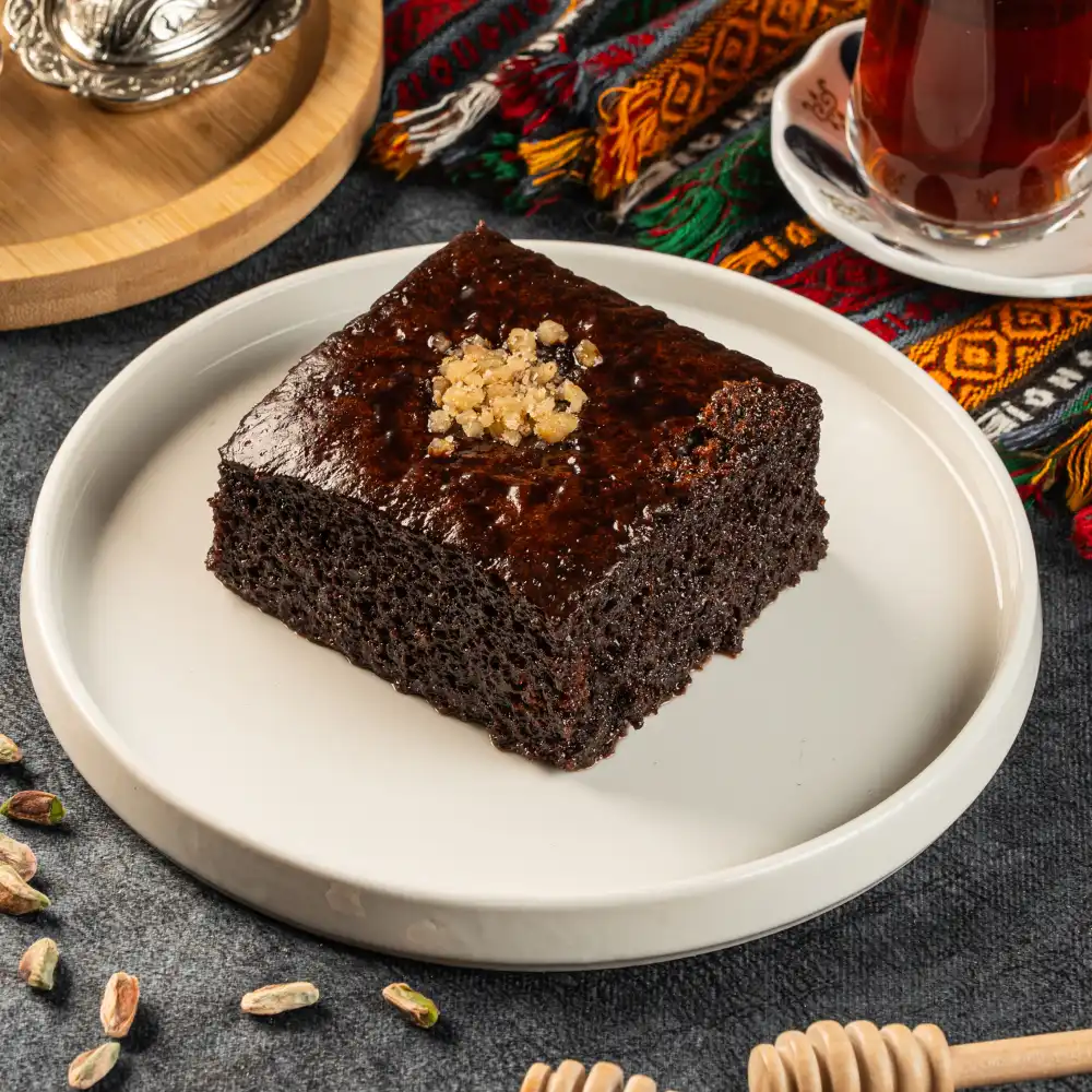 CHOKOLATE CAKE
