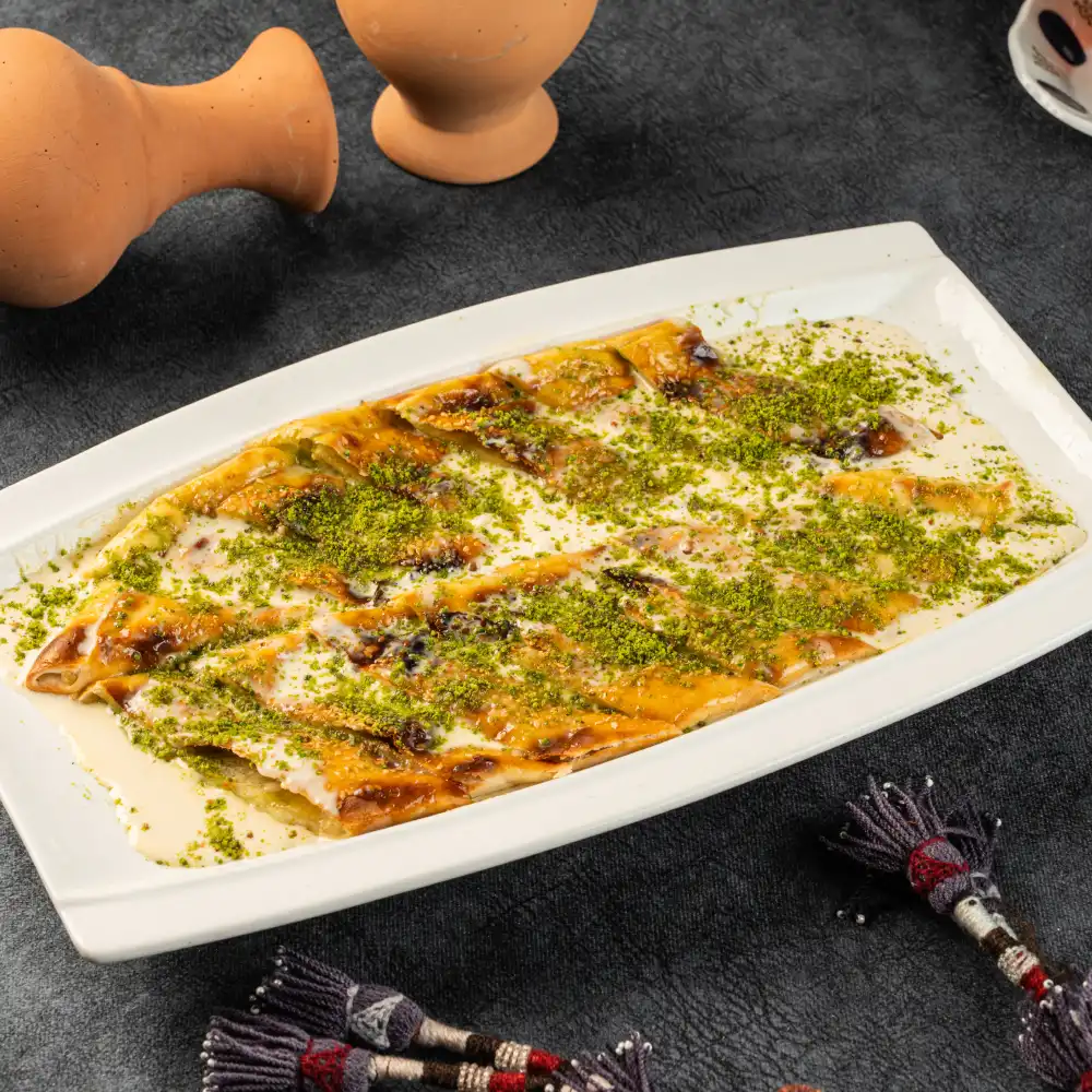PIDE WITH PISTACHI AND WALNUT